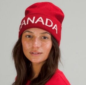 Lululemon Team Canada Reversible Beanie Red Ivory S/M Merino Wool Blend